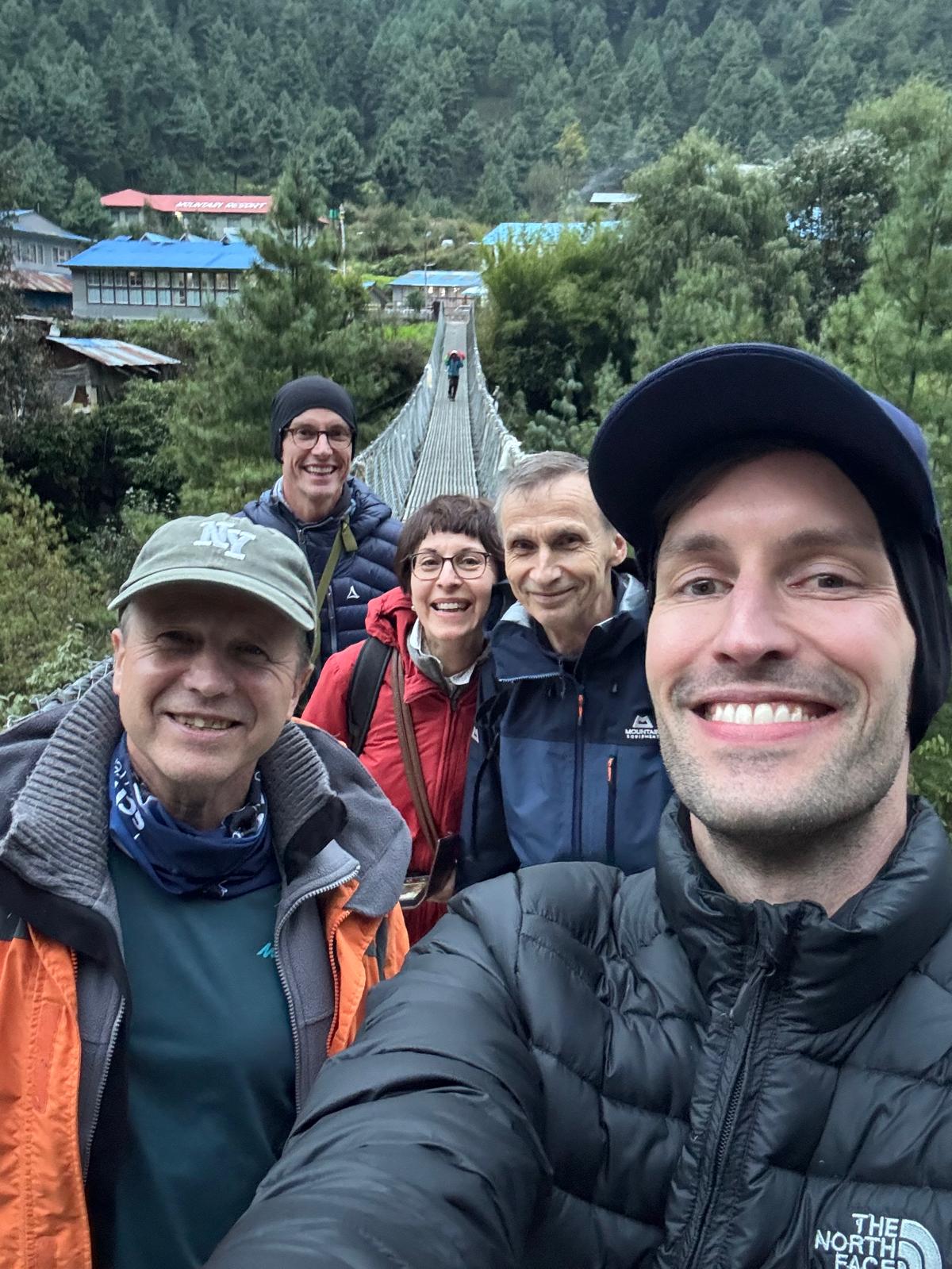 # Tages Wanderungen in Nepal 